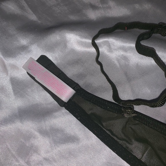 VS PINK Lace Date Push Up Bra - Picture 4 of 5